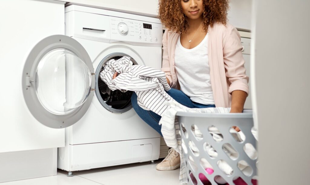 How to Save Time and Money with the Right Commercial Laundry Equipment