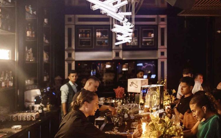 Making Memories: Choosing the Best New Year’s Restaurant for Your Family